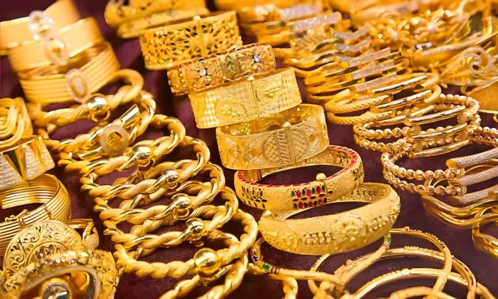 Gold Prices Edge Higher 