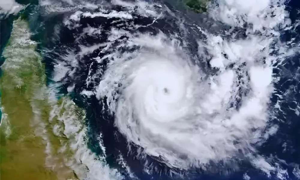 Cyclone Dana Approaches: IMD Issues Alerts for Heavy Rainfall Across Odisha and West Bengal post image