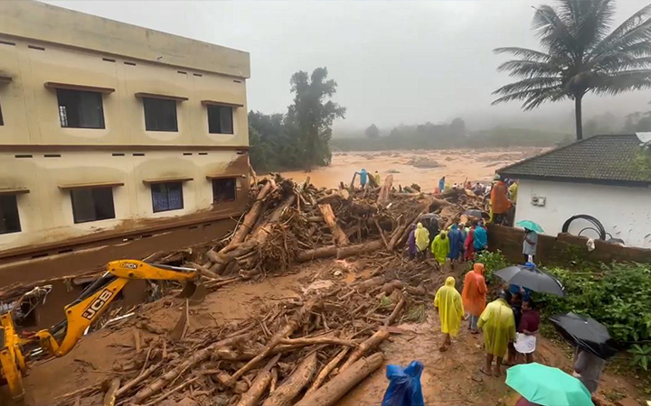 Wayanad Landslide Tragedy: Kerala Declares Two-Day Mourning Amid Heavy Rainfall | 84 Dead