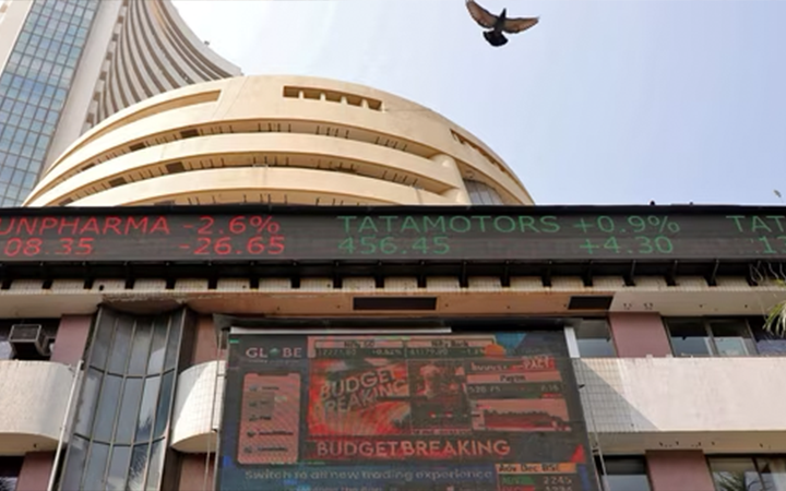 Foreign Investors Withdraw ₹10,710 Crore from Indian Stock Market Post-Budget